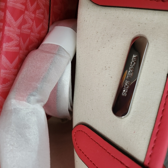 Michael Kors Eliza Small open tote - Picture 6 of 8